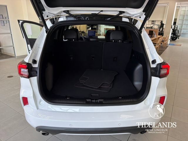 Certified 2023 Ford Escape ST-Line w/ Tech Pack #1 FWD image 12