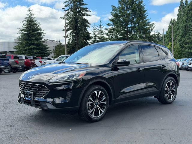 Certified 2022 Ford Escape SE w/ SE Sport Appearance Package AWD/4WD image 8