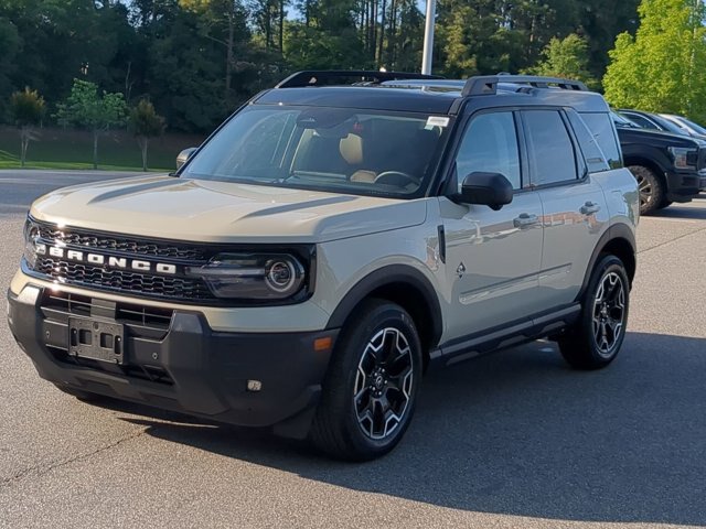 Certified 2025 Ford Bronco Sport Outer Banks w/ Outer Banks Tech Package+ AWD/4WD image 8
