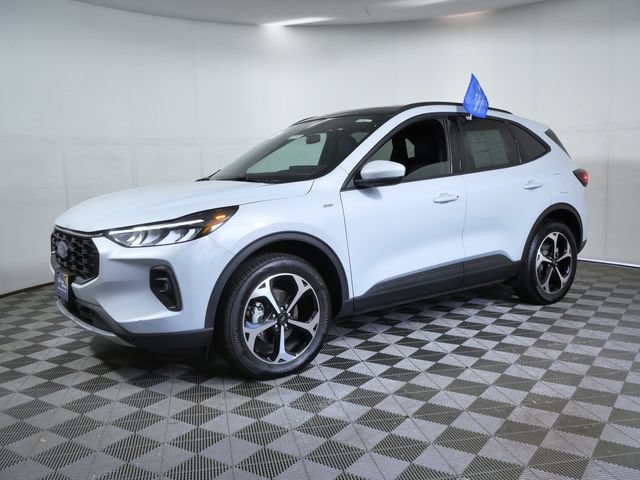 Certified 2025 Ford Escape ST-Line Select w/ Tech Pack #1 AWD/4WD image 30