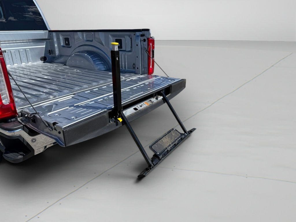 Certified 2024 Ford F350 Platinum AWD/4WD image 23