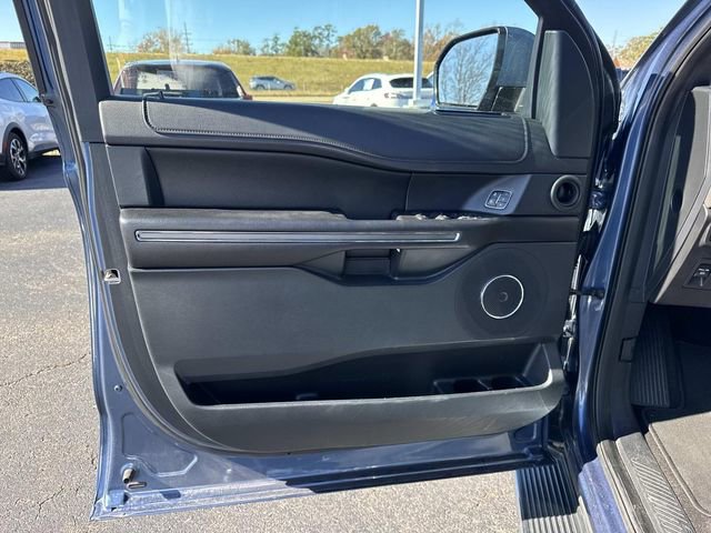 Certified 2020 Ford Expedition XLT w/ Equipment Group 202A image 19