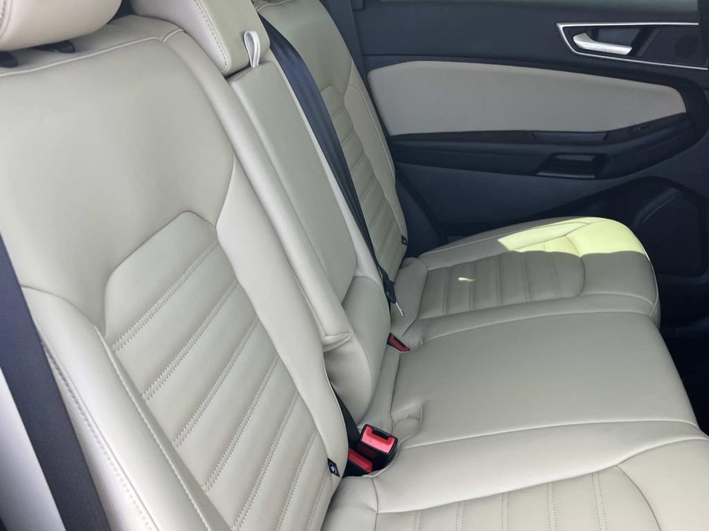 Certified 2022 Ford Edge SEL w/ Convenience Package AWD/4WD image 29