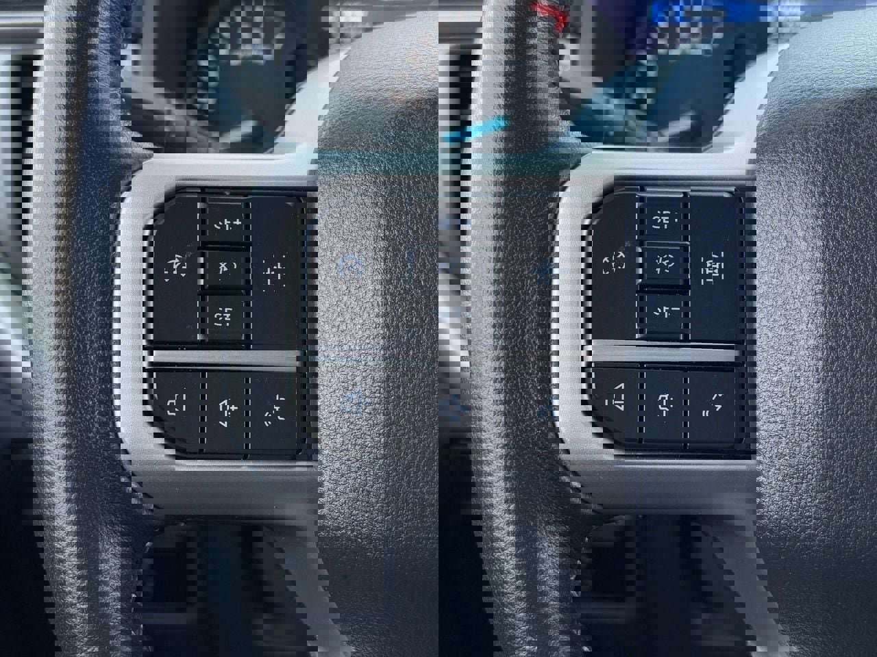 Certified 2023 Ford Expedition XLT image 16