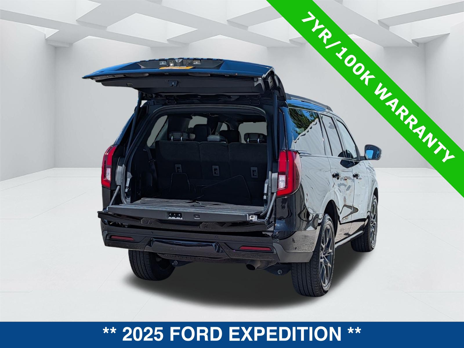 Certified 2025 Ford Expedition Platinum w/ Stealth Performance Package AWD/4WD image 17