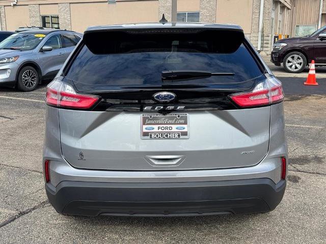 Certified 2024 Ford Edge SE image 4