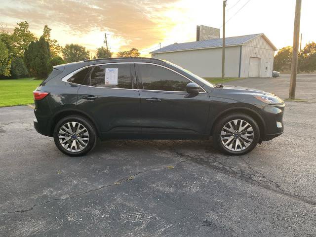 Certified 2022 Ford Escape Titanium AWD/4WD image 5
