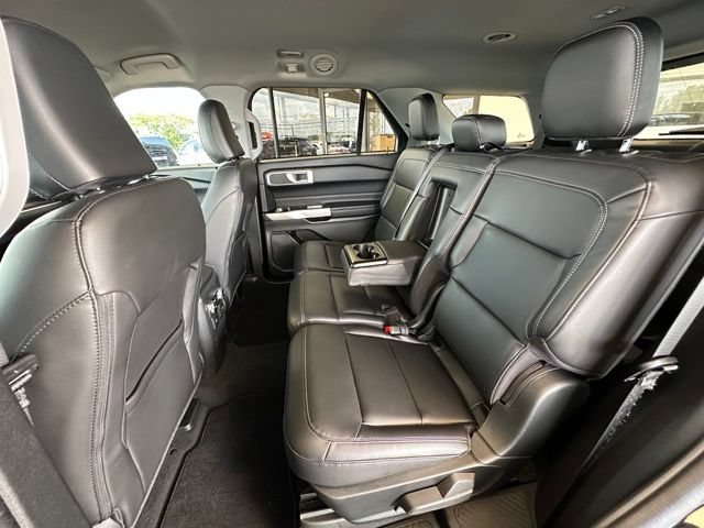 Certified 2023 Ford Explorer XLT w/ Equipment Group 202A AWD/4WD image 19