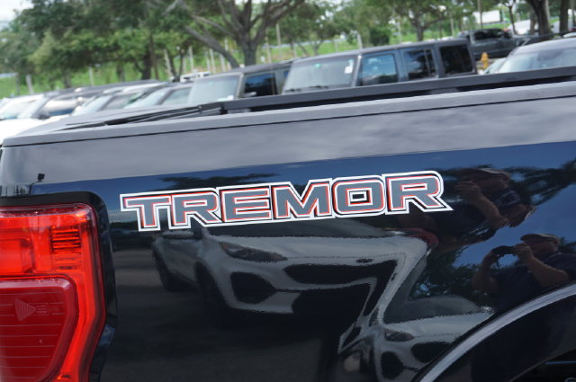 Certified 2021 Ford F250 Lariat w/ Tremor Off-Road Package AWD/4WD image 45
