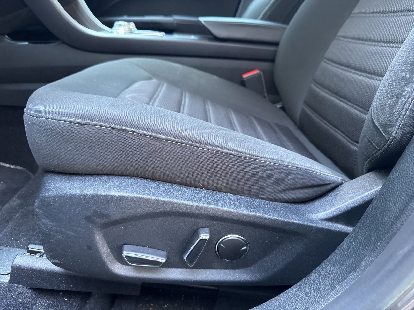 Certified 2019 Ford Fusion SE image 38