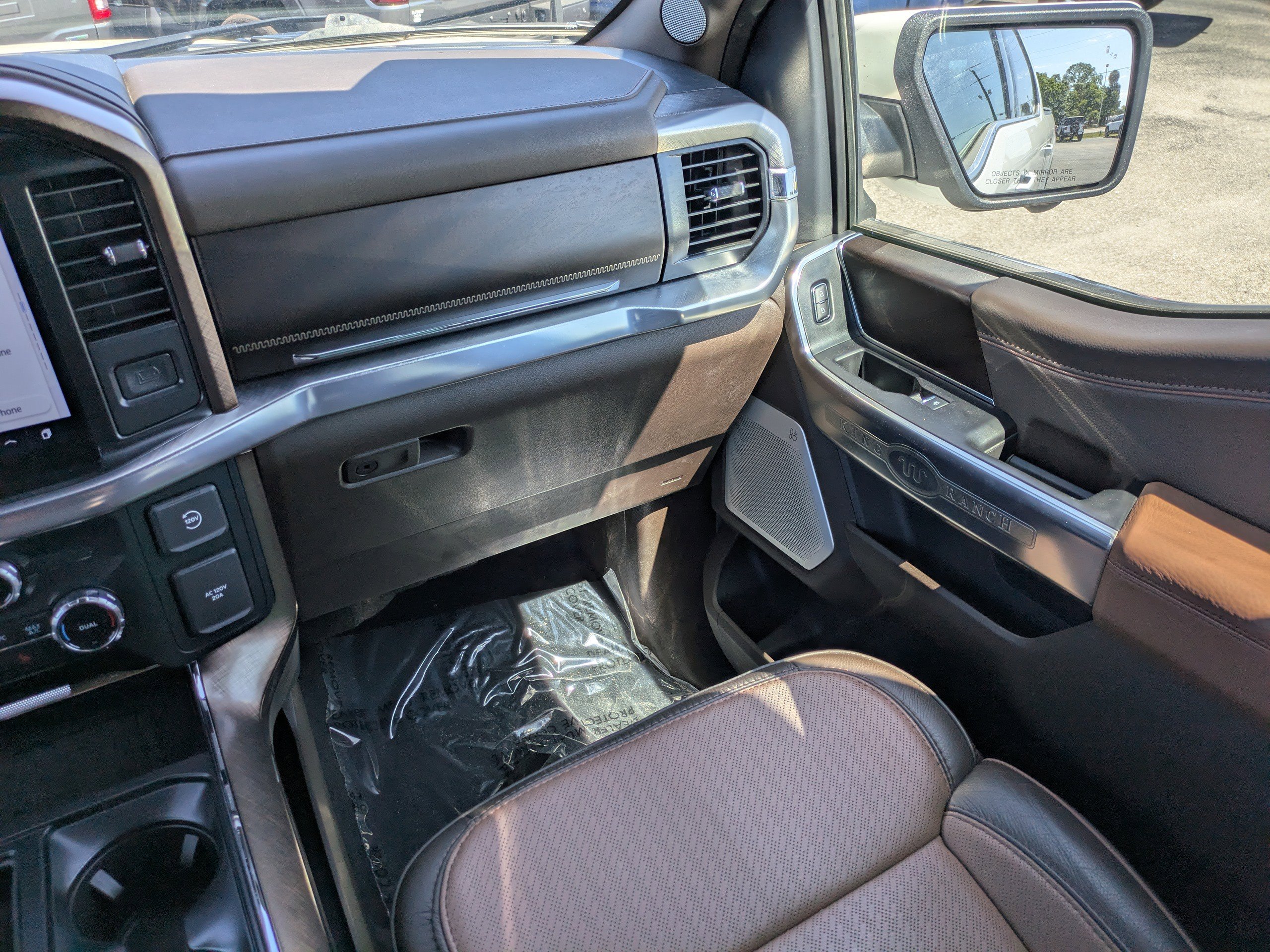 Certified 2025 Ford F150 King Ranch w/ FX4 Off-Road Package AWD/4WD image 15
