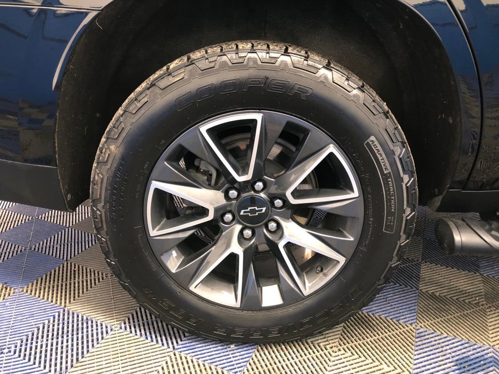 Used 2022 Chevrolet Tahoe Z71 w/ Z71 Off-Road Package image 11