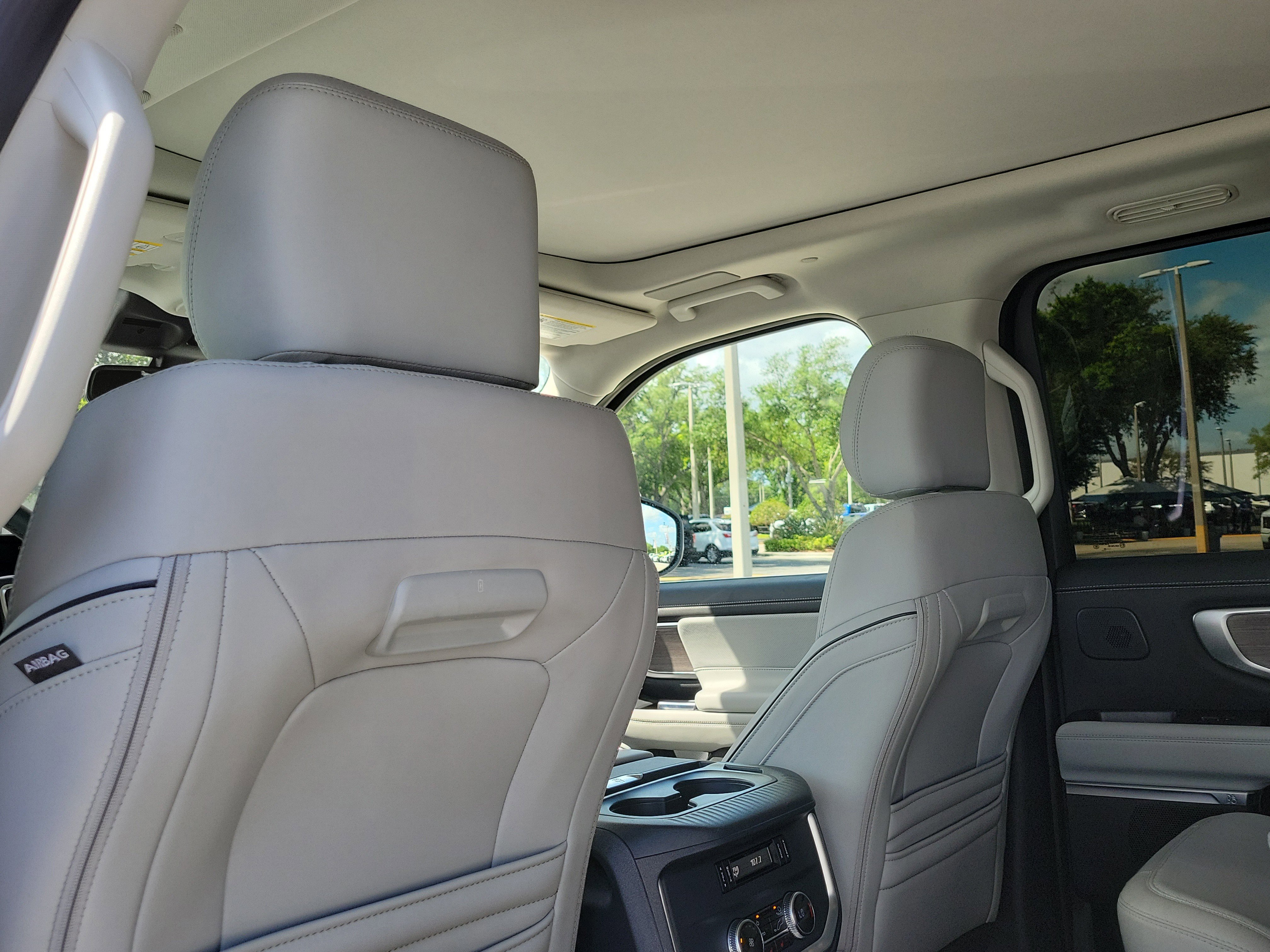 Certified 2025 Ford Expedition Platinum w/ Platinum Ultimate Package image 15