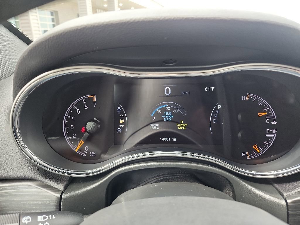 Used 2021 Jeep Grand Cherokee Limited AWD/4WD image 16