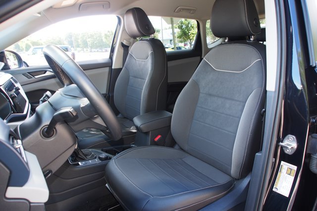 Used 2023 Volkswagen Taos SE AWD/4WD image 16