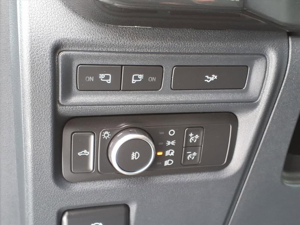 Certified 2022 Ford F150 XLT w/ Equipment Group 302A High image 19