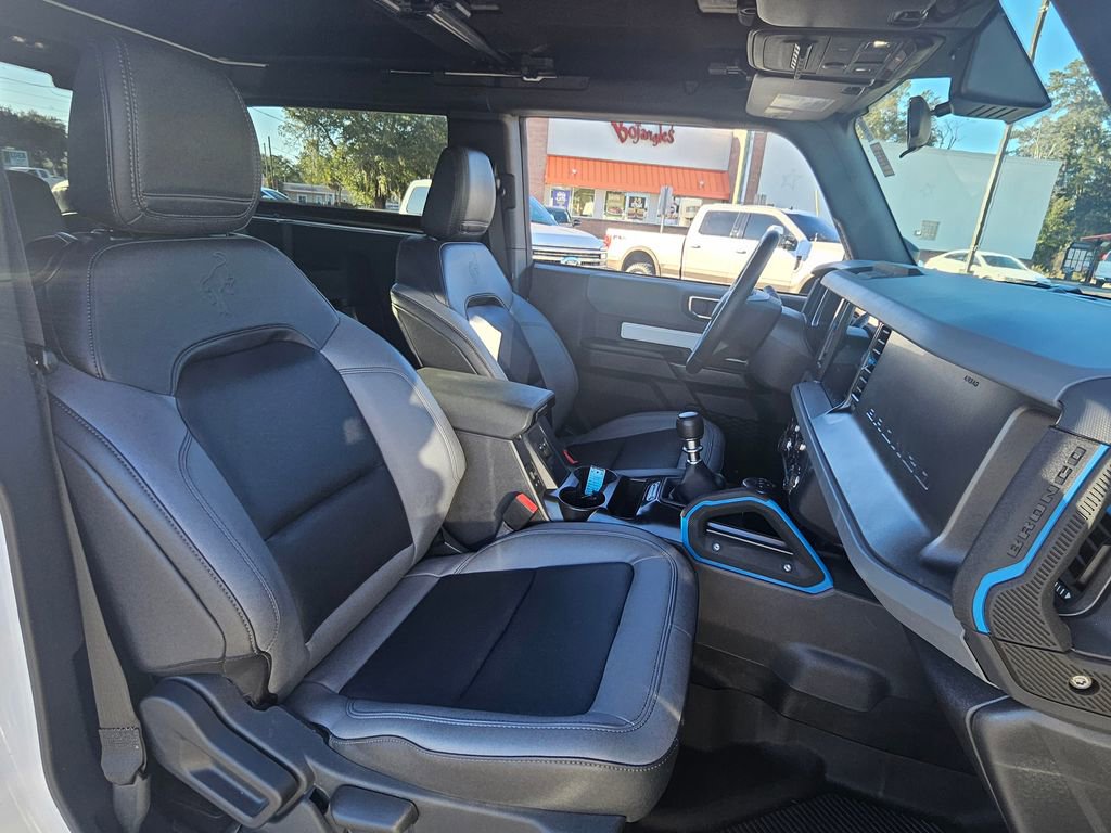 Certified 2024 Ford Bronco Black Diamond image 6