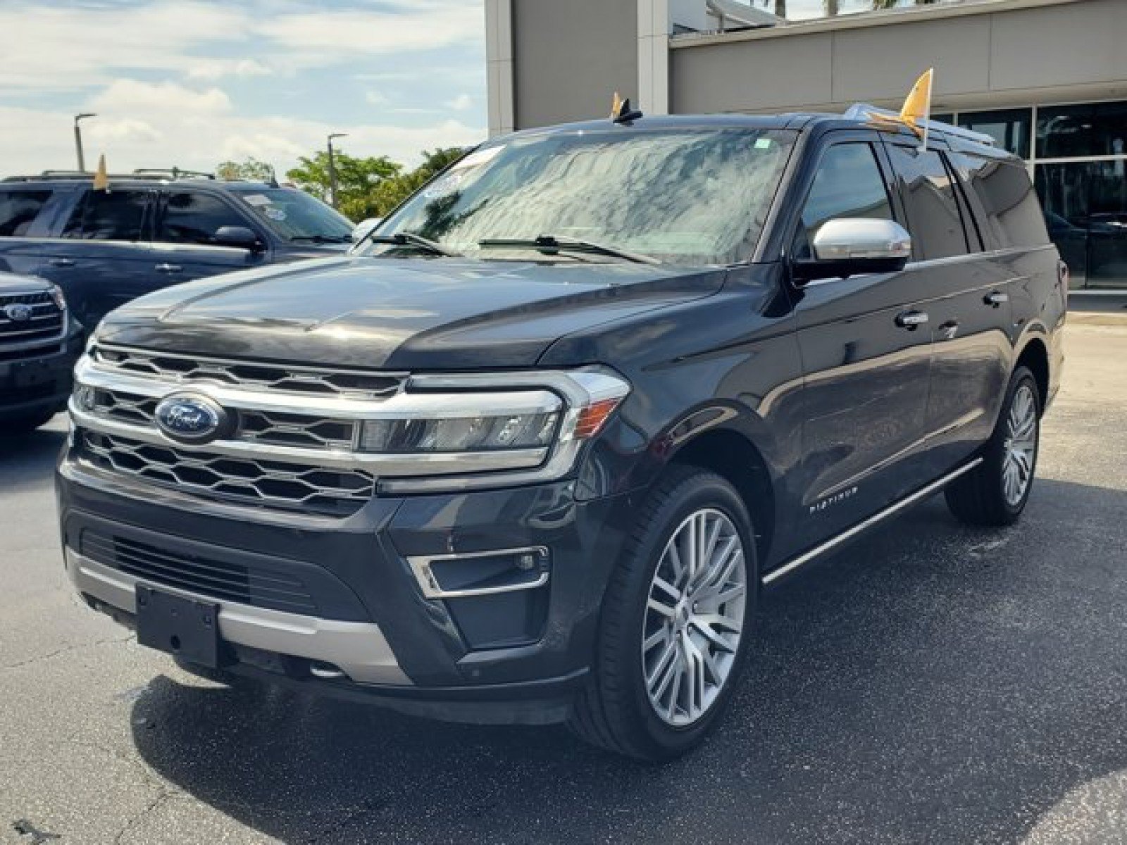 Certified 2023 Ford Expedition Max Platinum AWD/4WD image 3