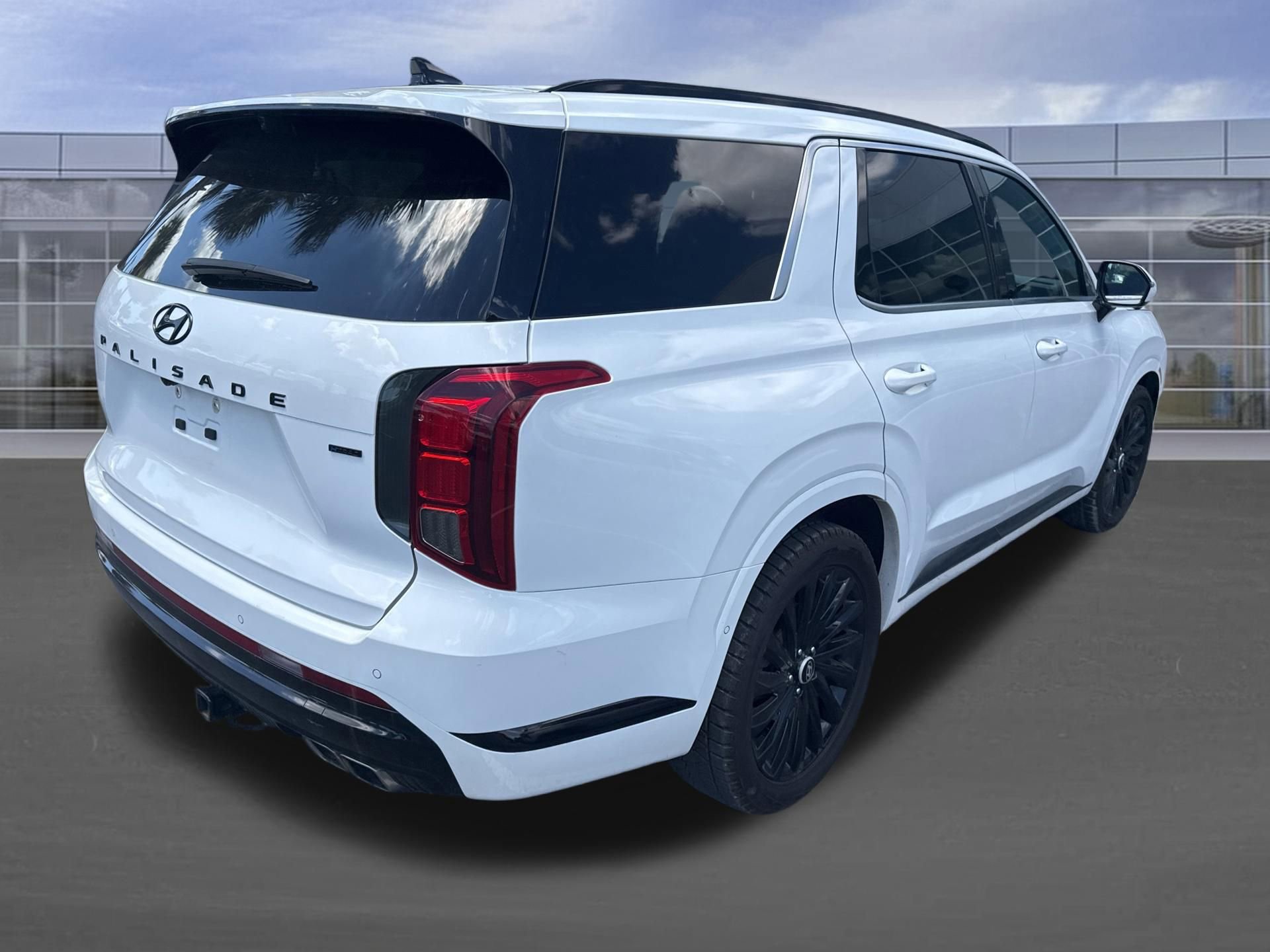 Used 2024 Hyundai Palisade Calligraphy AWD/4WD image 4