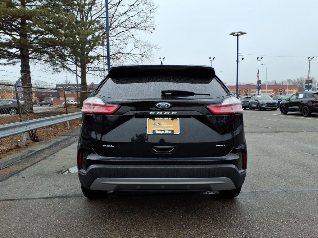 Certified 2024 Ford Edge SEL w/ Convenience Package AWD/4WD image 3
