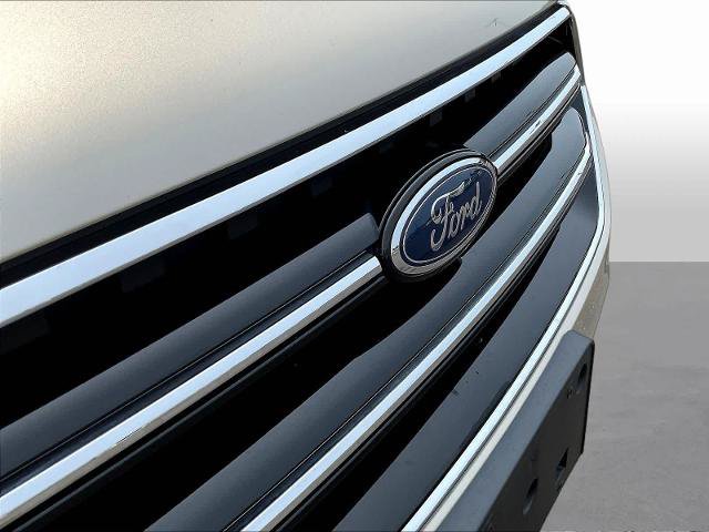Certified 2018 Ford Escape SE w/ SE Sport Appearance Package AWD/4WD image 34