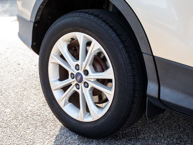 Certified 2017 Ford Escape SE image 7