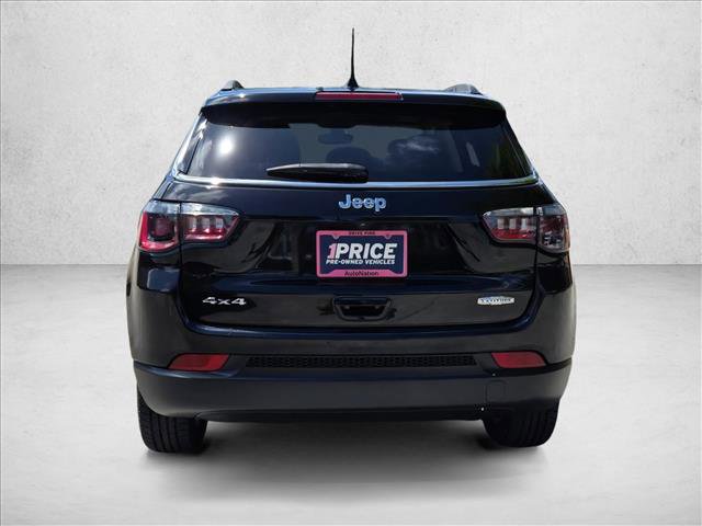 Used 2021 Jeep Compass Latitude w/ Sun and Sound Group AWD/4WD image 7