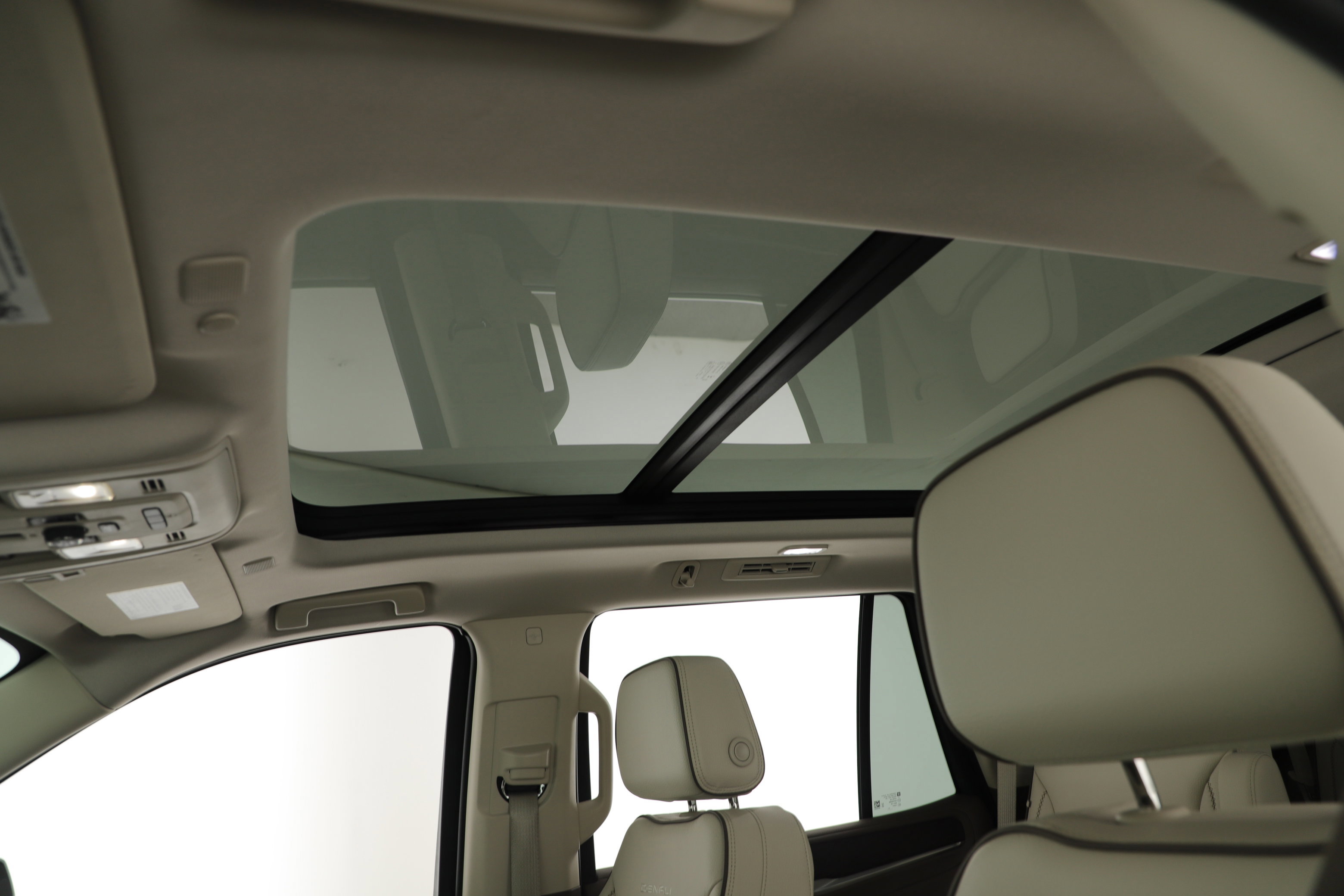 Used 2023 GMC Yukon Denali w/ Max Trailering Package image 27