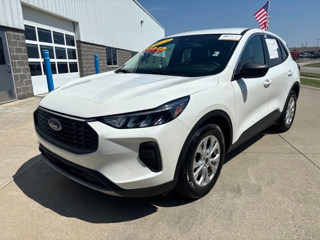 Certified 2023 Ford Escape Active FWD image 3