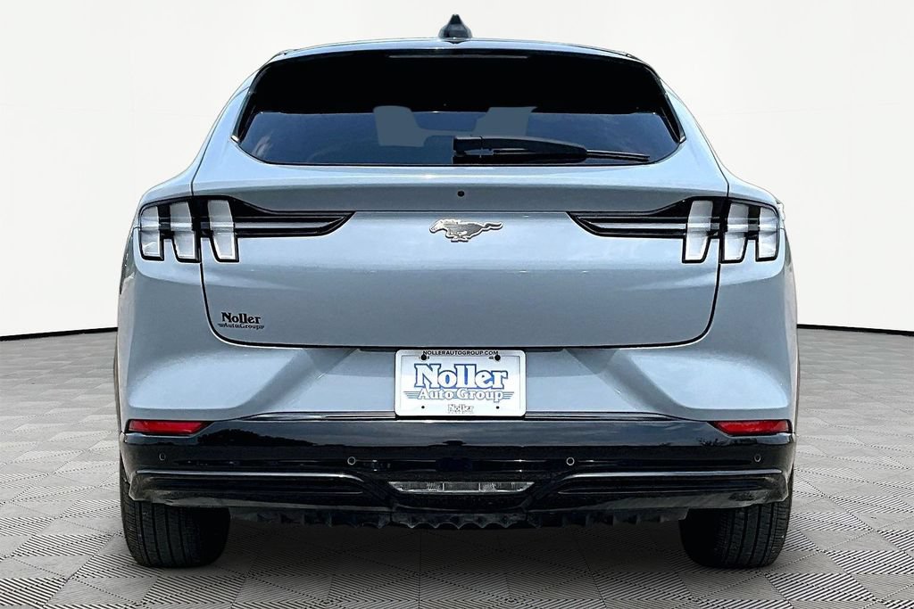 Certified 2025 Ford Mustang Mach-E Premium w/ Sport Appearance Package AWD/4WD image 4