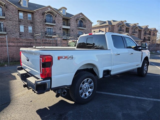 Certified 2025 Ford F250 Lariat w/ Lariat Ultimate Package image 3