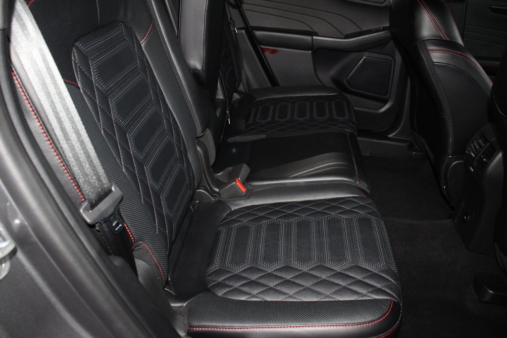 Certified 2023 Ford Escape ST-Line Elite w/ Premium Technology Package AWD/4WD image 25