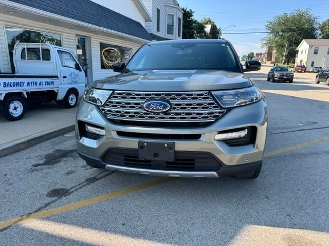 Certified 2020 Ford Explorer Limited w/ Class III Trailer Tow Package AWD/4WD image 2