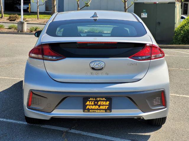 Used 2022 Hyundai Ioniq SE FWD image 5