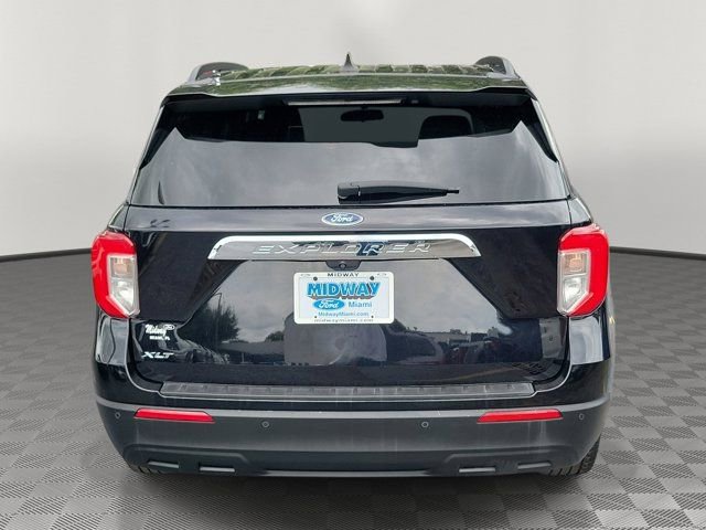 Certified 2023 Ford Explorer XLT RWD image 5