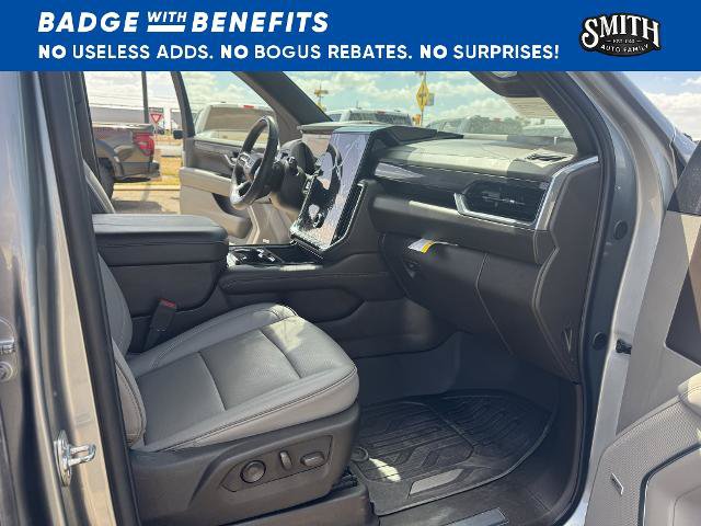 Used 2025 GMC Yukon Elevation w/ Elevation Premium Package AWD/4WD image 25