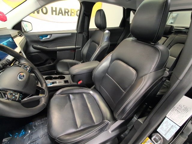 Certified 2024 Ford Escape Platinum image 13