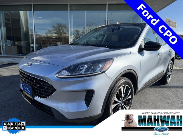 Certified 2022 Ford Escape SE w/ SE Sport Appearance Package