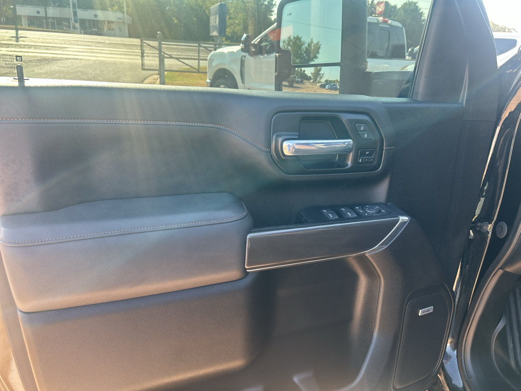 Used 2023 GMC Sierra 2500 AT4 w/ AT4 Premium Plus Package AWD/4WD image 19