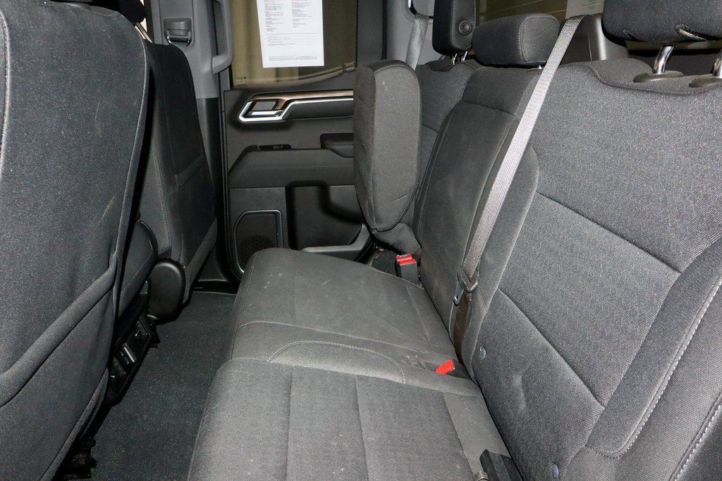 Used 2022 Chevrolet Silverado 1500 LT image 21