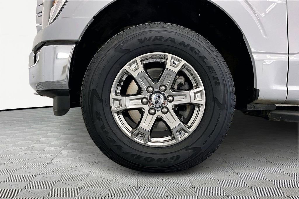 Certified 2021 Ford F150 XLT w/ Equipment Group 302A High image 11