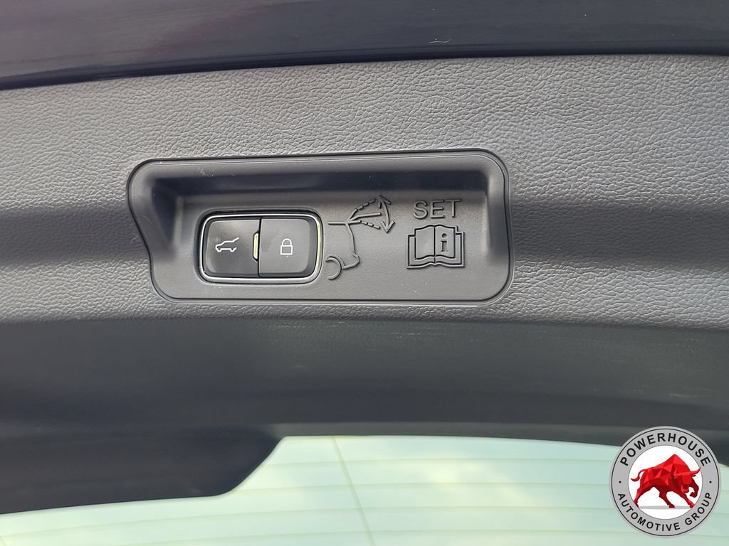 Certified 2022 Ford Explorer XLT RWD image 15