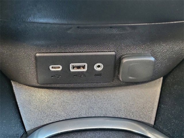 Used 2025 Chevrolet Malibu LT image 28