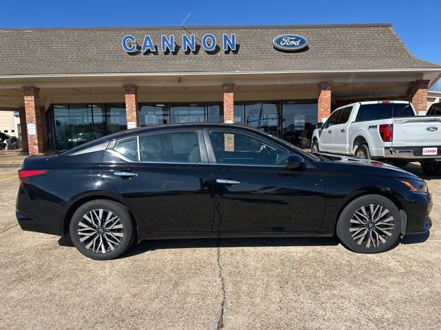 Used 2023 Nissan Altima 2.5 SV image 6