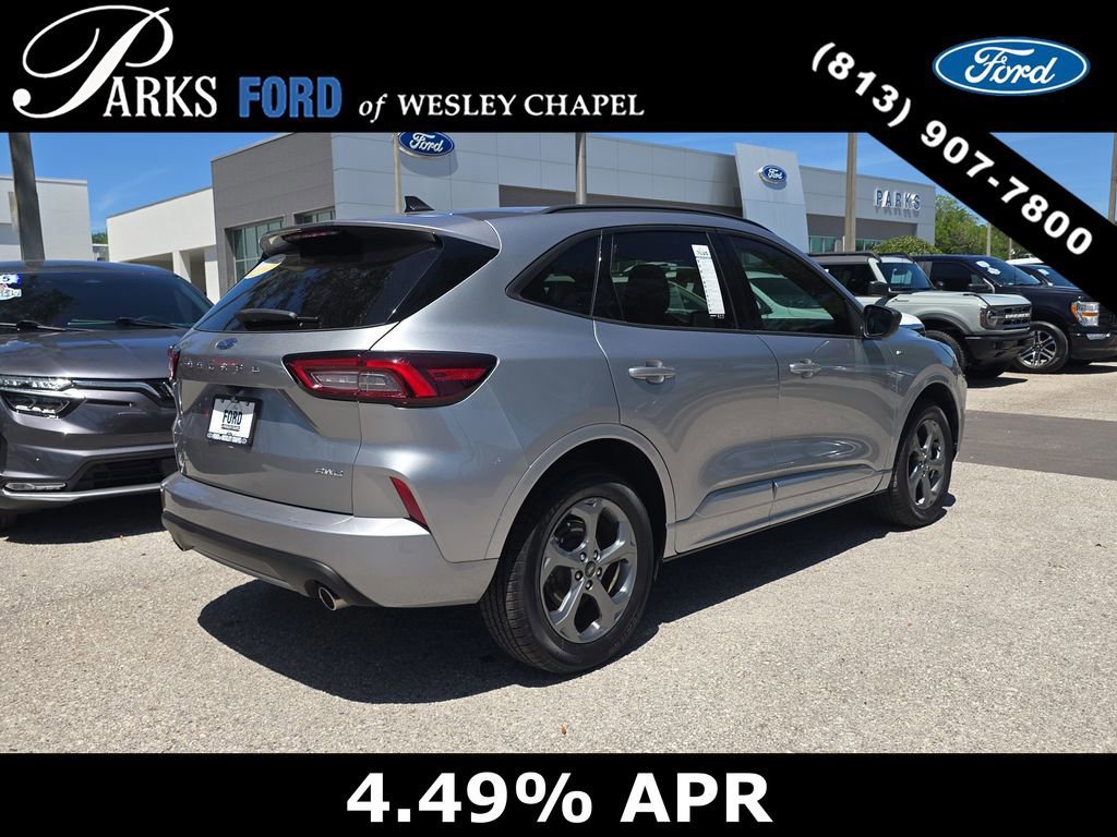 Certified 2024 Ford Escape ST-Line image 3