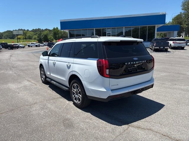 Certified 2025 Ford Expedition Active AWD/4WD image 8