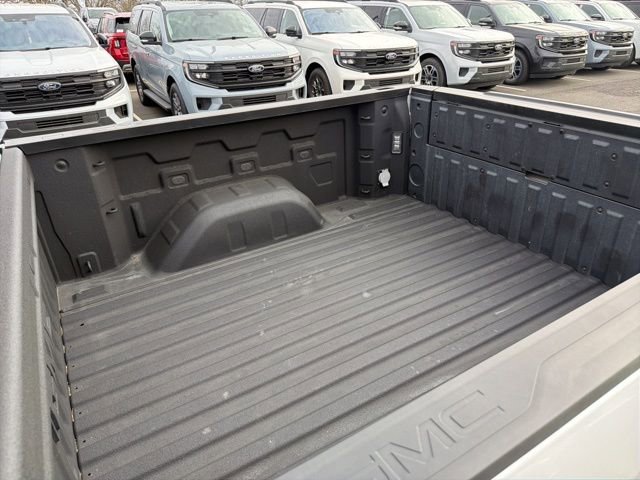 Used 2023 GMC Sierra 1500 SLT w/ SLT Premium Package image 14