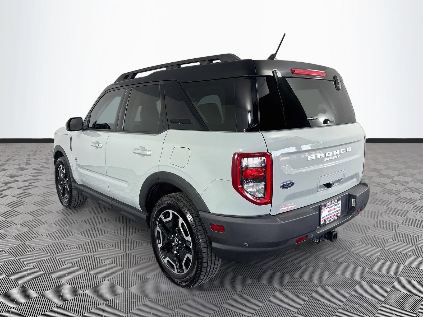 Certified 2022 Ford Bronco Sport Outer Banks w/ Tech Package AWD/4WD image 5