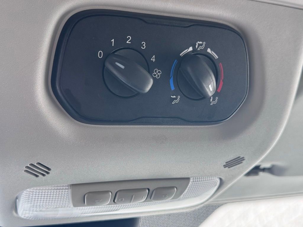 Certified 2019 Ford Transit 150 XLT image 32