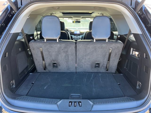 Certified 2023 Ford Explorer XLT w/ Equipment Group 202A image 28